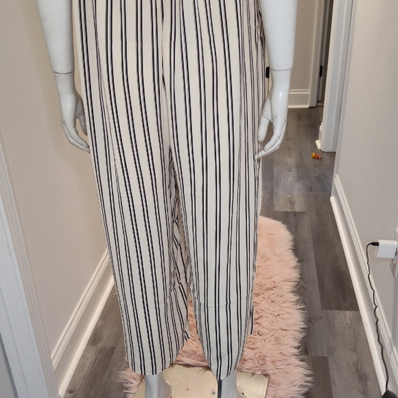 Striped Baggy Jumpsuit - Picture 7 of 9